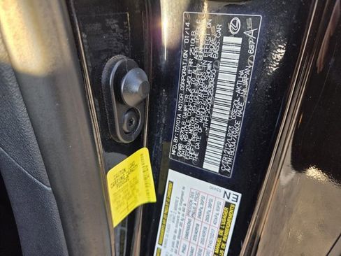 Used 2014 Lexus IS 250C image 26