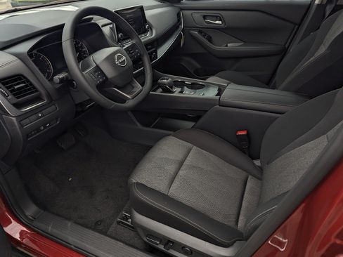 New 2026 Nissan Rogue SV FWD image 9