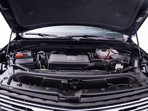 Certified 2026 Cadillac Escalade Platinum Luxury w/ LPO, Floor Liner Package AWD/4WD image 33