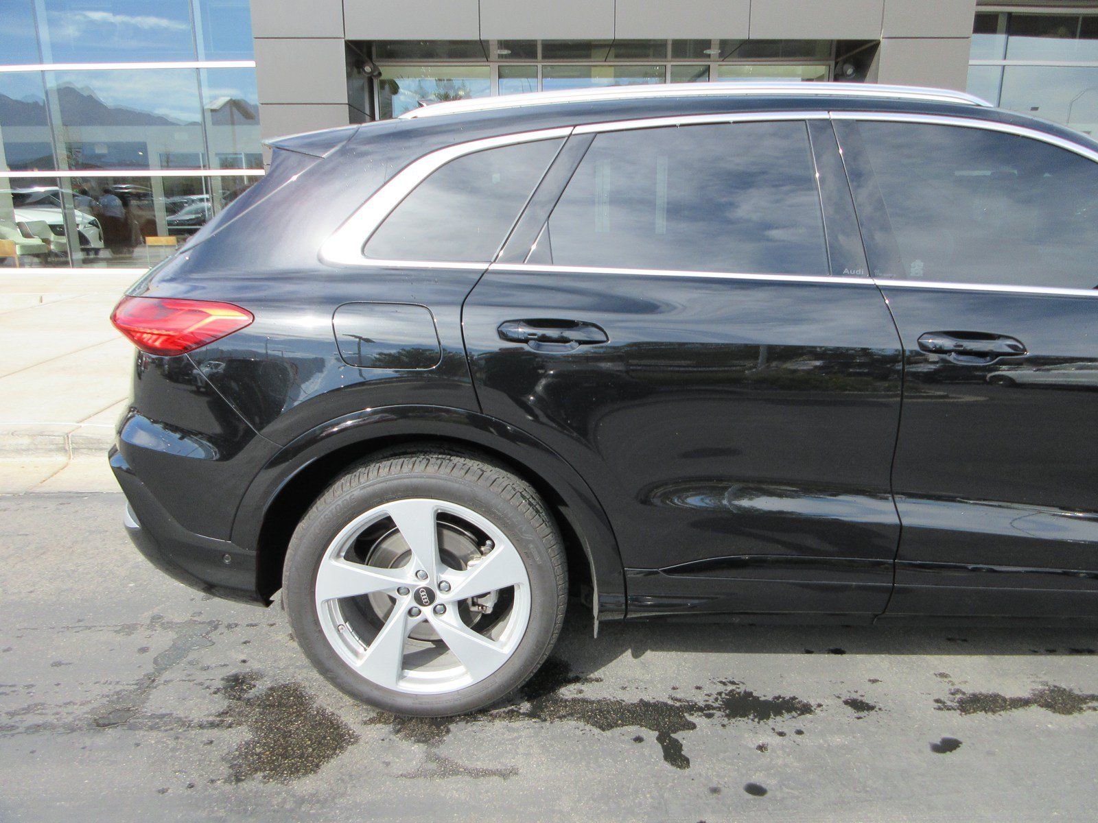 Used 2025 Audi Q5 Prestige AWD/4WD image 11