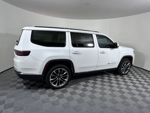 Used 2022 Jeep Wagoneer Series III w/ Premium Group I image 22