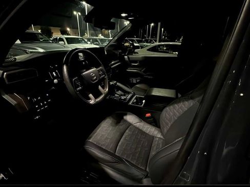 Used 2024 Toyota Tacoma TRD Off-Road image 3