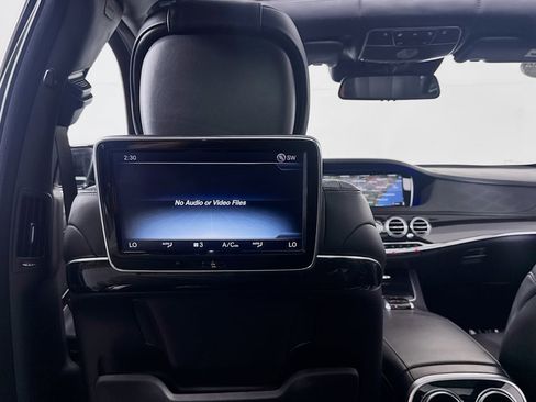 Used 2016 Mercedes-Benz Maybach S 600 image 34