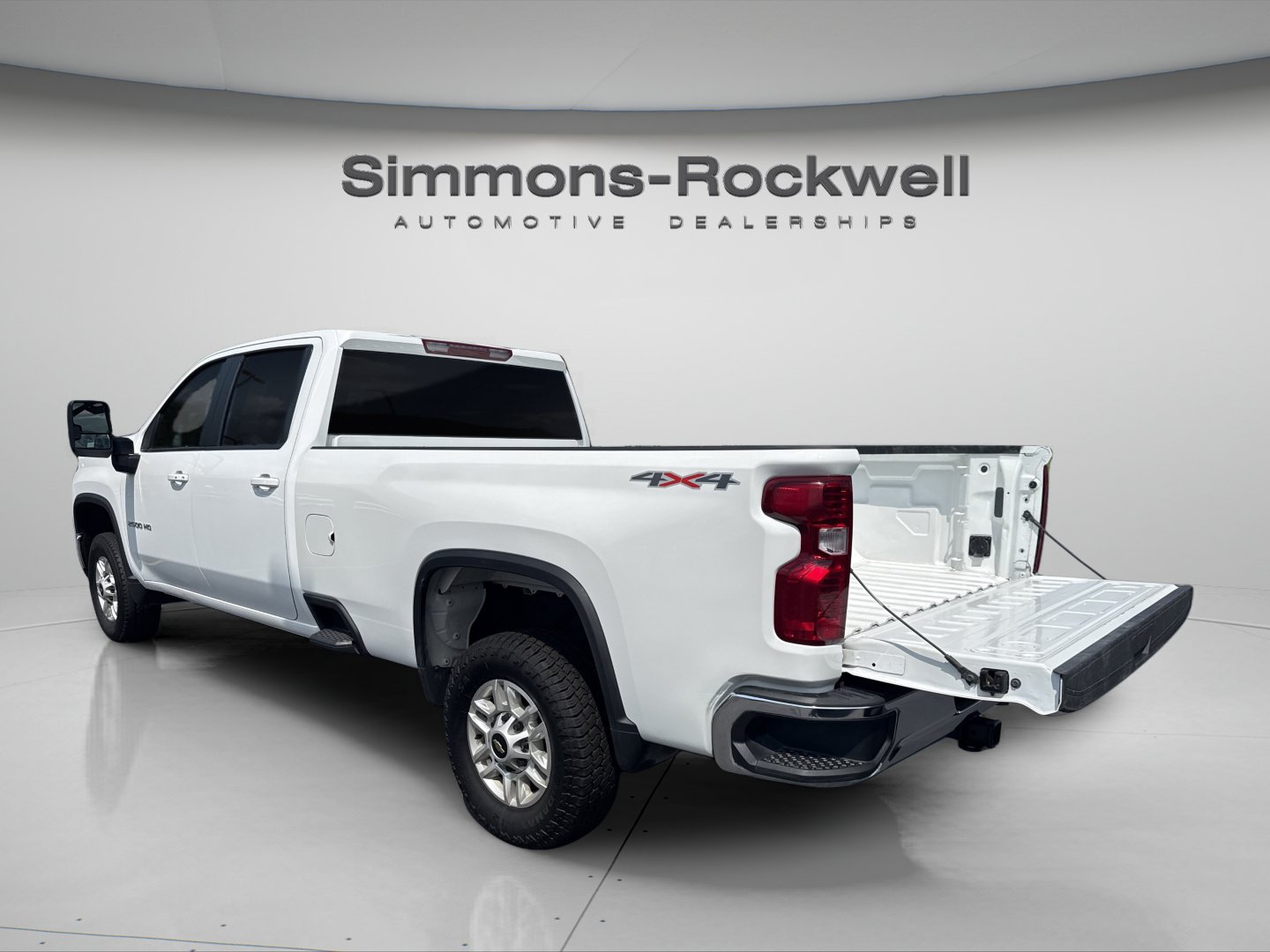 Used 2026 Chevrolet Silverado 2500 LT AWD/4WD image 4