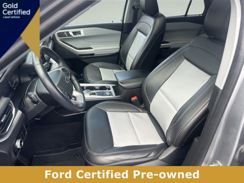 Certified 2023 Ford Explorer XLT w/ Equipment Group 202A AWD/4WD image 9