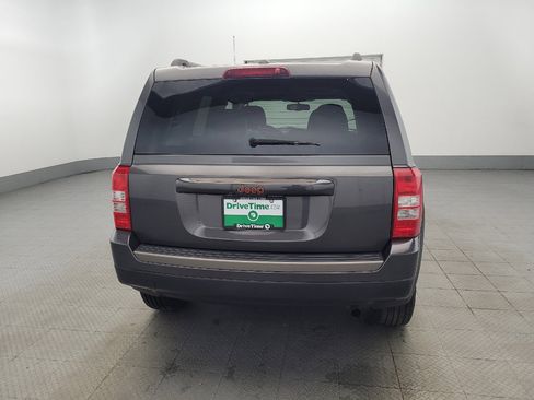 Used 2017 Jeep Patriot 75th Anniversary w/ Power Value Group FWD image 7