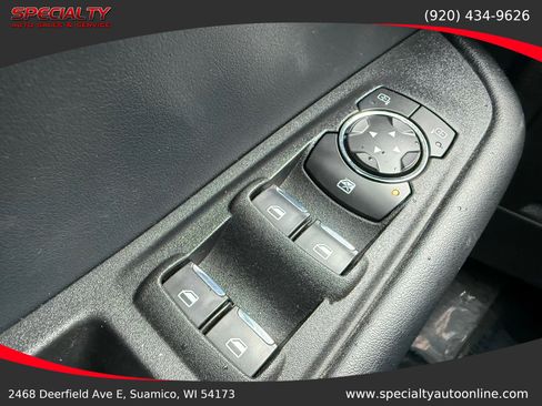 Used 2021 Ford Edge SEL image 39