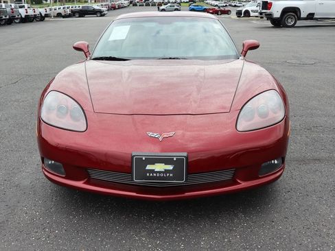 Used 2007 Chevrolet Corvette Coupe w/ Performance Package RWD image 24