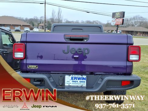 New 2026 Jeep Gladiator Sport image 4