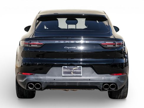 Used 2020 Porsche Cayenne S image 7