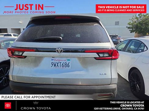 Certified 2026 Toyota Grand Highlander FWD image 3
