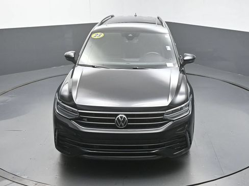 Used 2023 Volkswagen Tiguan SE R-Line FWD image 42