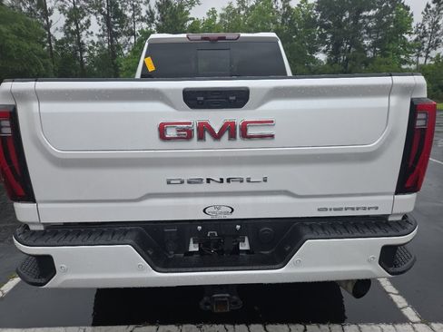 Used 2025 GMC Sierra 2500 Denali w/ Denali Reserve Package AWD/4WD image 5