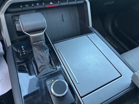 Certified 2023 Toyota Sequoia Limited image 10