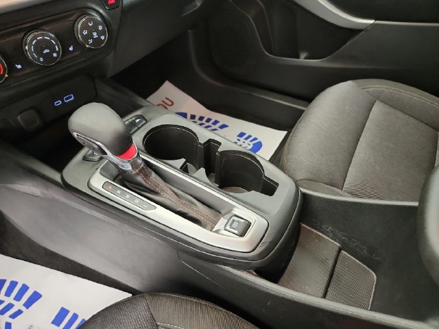 Used 2025 Chevrolet Trax RS w/ Driver Confidence Package FWD image 16