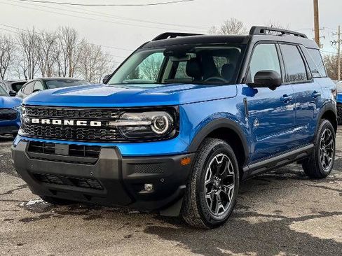 Certified 2025 Ford Bronco Sport Outer Banks w/ Outer Banks Tech Package+ image 7