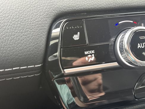 Used 2024 Honda Pilot Touring image 27