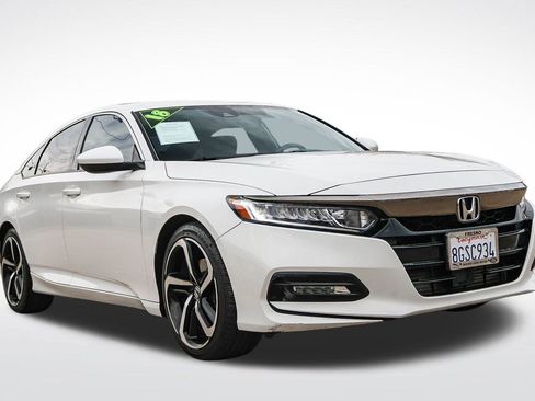 Used 2018 Honda Accord Sport image 3