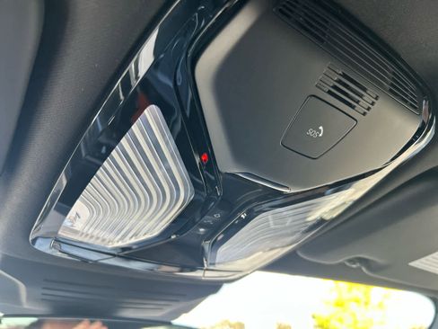 Used 2024 BMW X5 xDrive50e w/ M Sport Package image 37