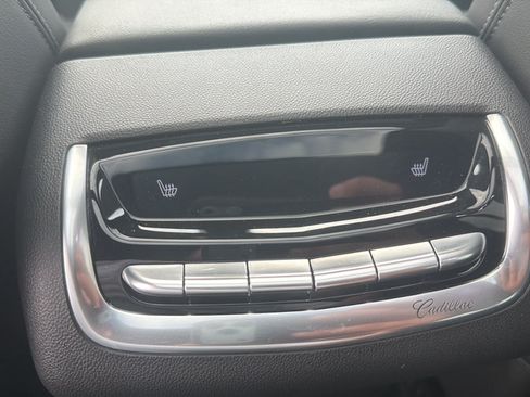 Used 2024 Cadillac XT6 Premium Luxury w/ LPO, Floor Liner Package AWD/4WD image 18