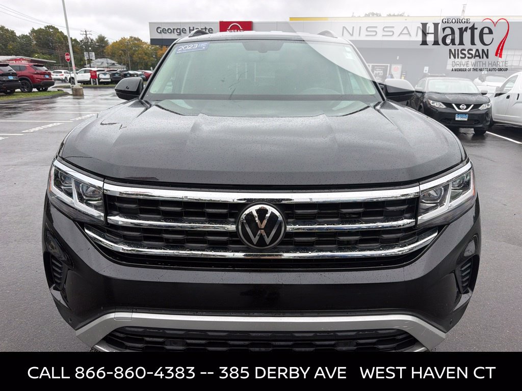 Used 2023 Volkswagen Atlas SE AWD/4WD image 2