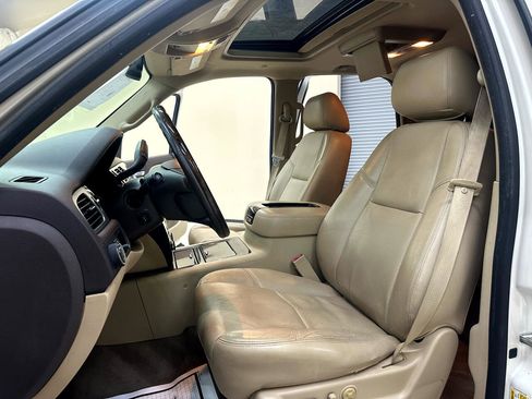 Used 2012 GMC Yukon Denali image 21