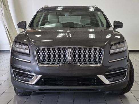 Used 2020 Lincoln Nautilus Reserve image 12