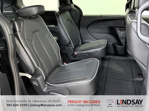 New 2026 Chrysler Pacifica Limited w/ S Appearance Package image 15