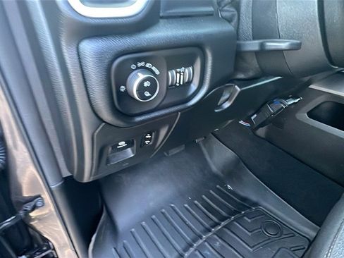 Used 2019 RAM 1500 Big Horn image 23