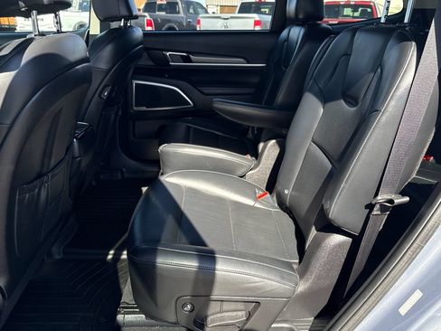Used 2022 Kia Telluride S AWD/4WD image 25