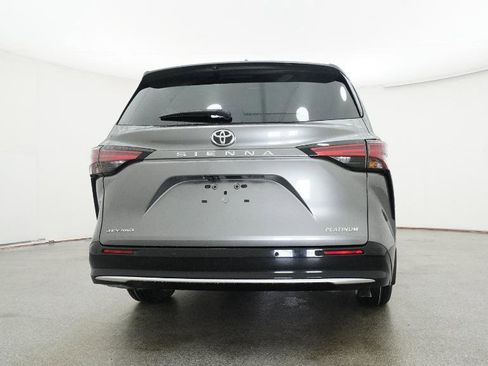 New 2026 Toyota Sienna Platinum image 39
