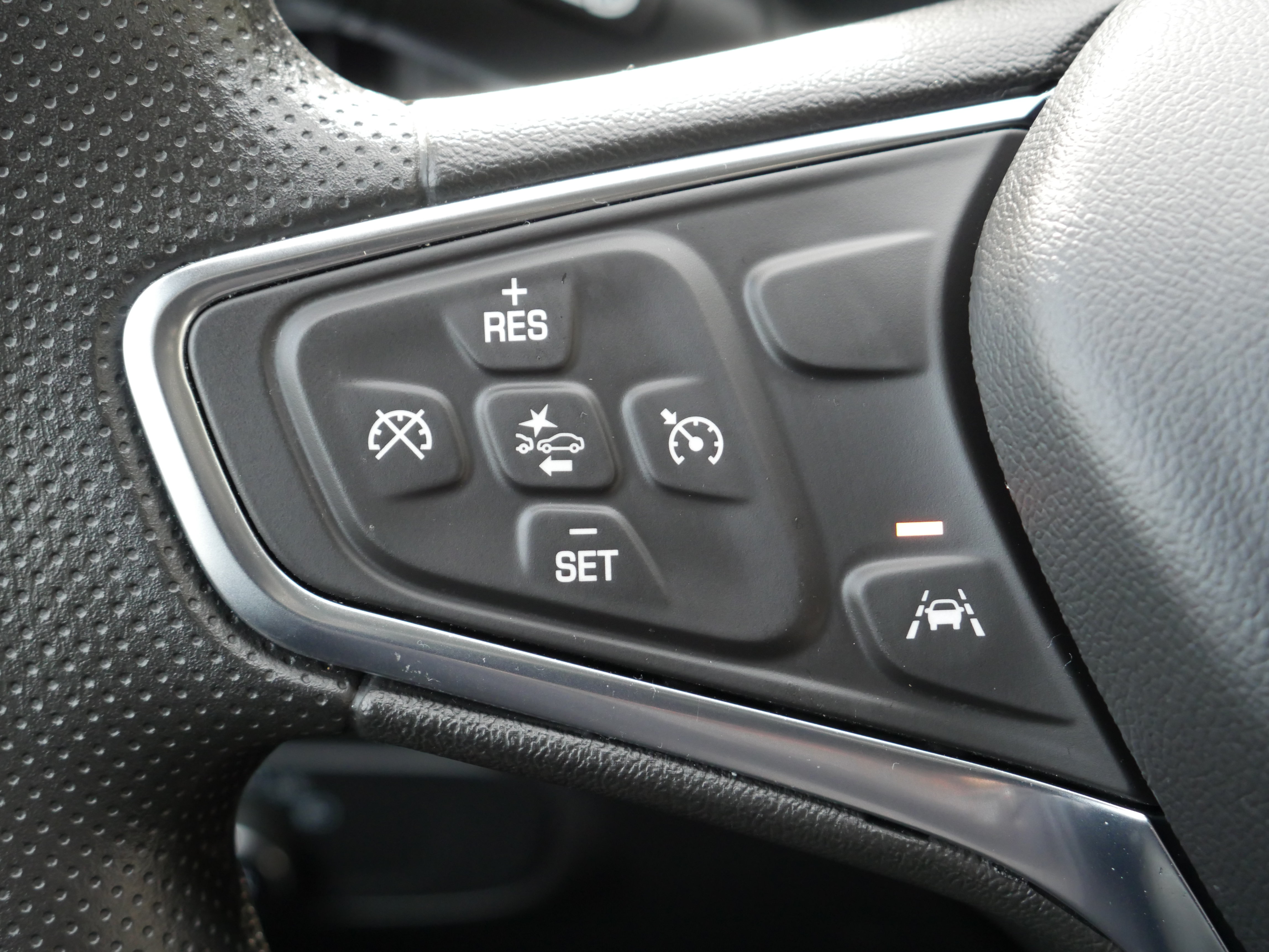Certified 2024 Chevrolet Equinox LS w/ LS Convenience Package AWD/4WD image 24