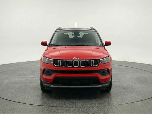 Used 2025 Jeep Compass Limited image 2