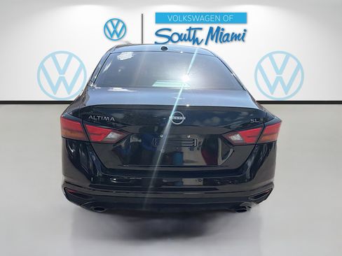 Used 2023 Nissan Altima 2.5 SL FWD image 6