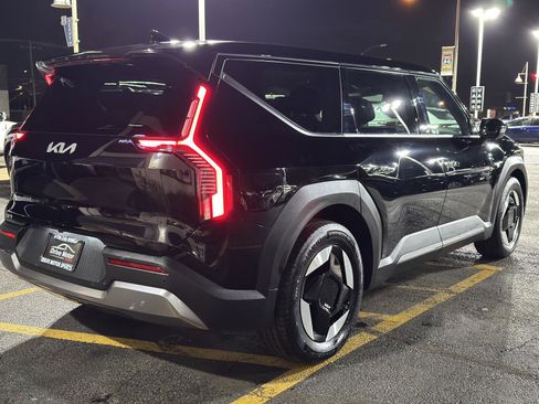 Used 2024 Kia EV9 Light Long Range image 16