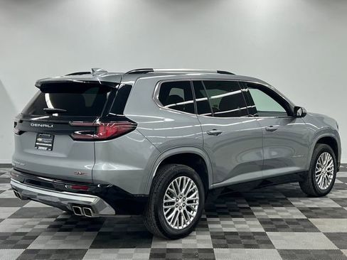 Used 2025 GMC Acadia Denali AWD/4WD image 10
