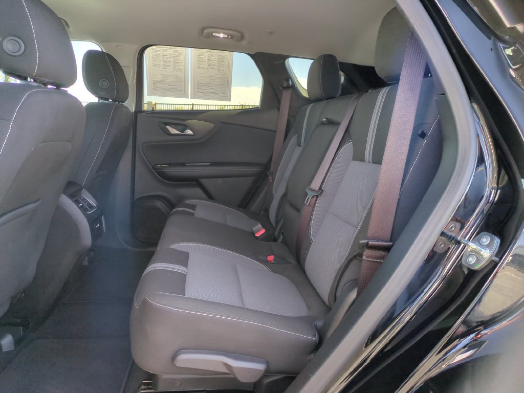 Used 2025 Chevrolet Blazer LT FWD image 14
