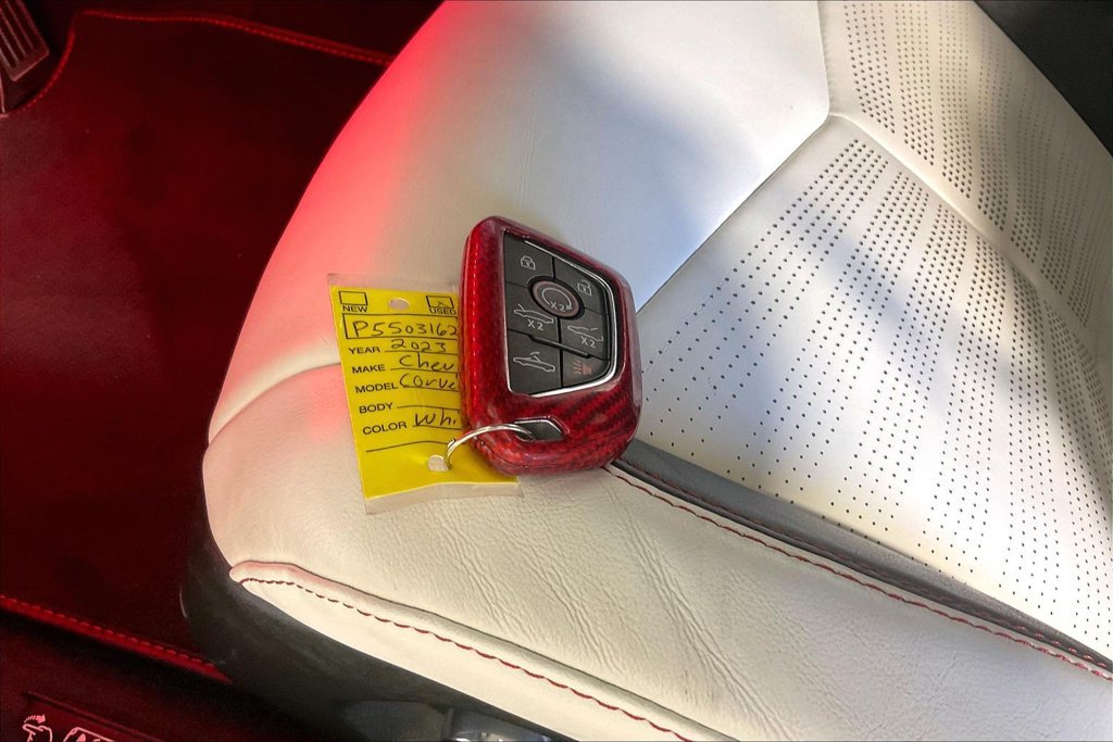 Used 2023 Chevrolet Corvette Stingray Premium Conv w/ Z51 Performance Package RWD image 12