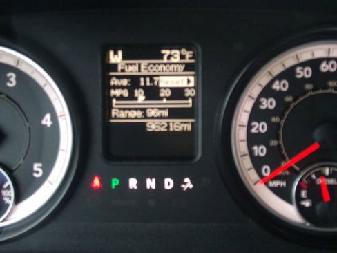Used 2016 RAM 3500 SLT AWD/4WD image 9