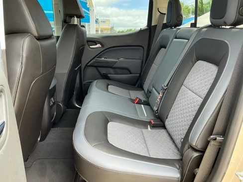 Used 2021 Chevrolet Colorado Z71 w/ Safety Package AWD/4WD image 8