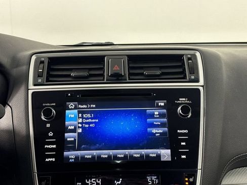 Used 2018 Subaru Outback 2.5i Premium AWD/4WD image 6