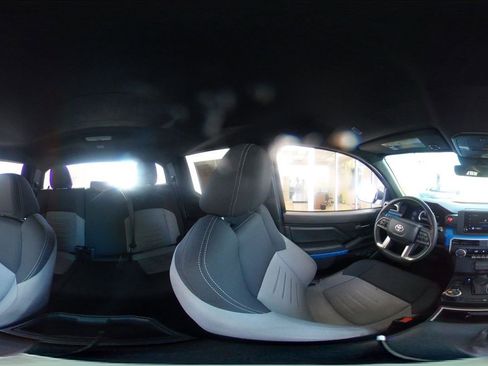 Used 2025 Toyota Tacoma TRD Off-Road AWD/4WD image 42