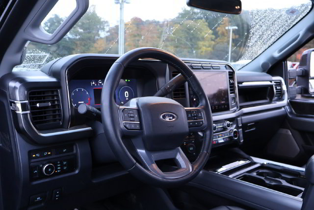 Used 2024 Ford F250 Lariat AWD/4WD image 9