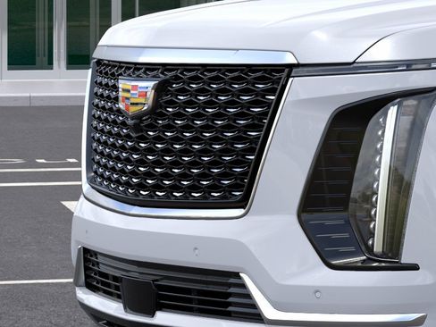 New 2026 Cadillac Escalade Luxury w/ Touring Package AWD/4WD image 37