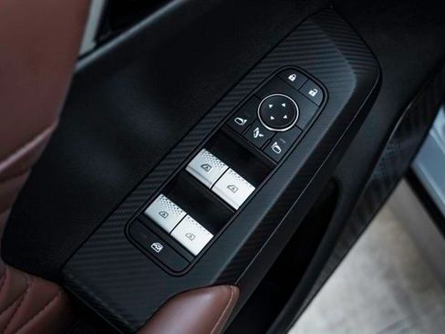 Used 2025 Mitsubishi Outlander SEL image 20