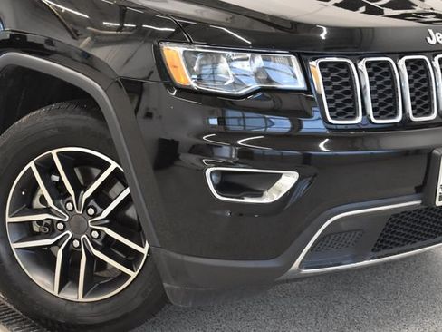Used 2021 Jeep Grand Cherokee Limited AWD/4WD image 32