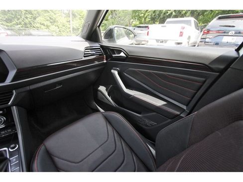 Used 2024 Volkswagen Jetta GLI Autobahn FWD image 8