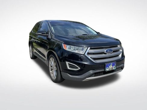 Used 2018 Ford Edge Titanium w/ Equipment Group 302A AWD/4WD image 2
