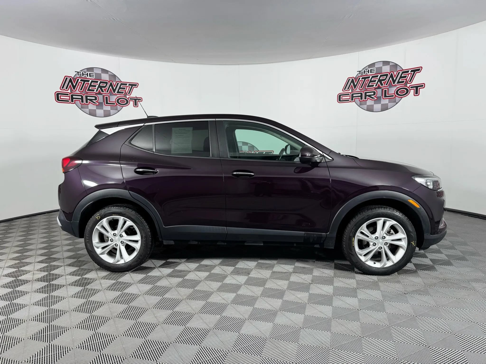 Used 2021 Buick Encore GX Preferred w/ Cold Weather Comfort Package AWD/4WD image 8