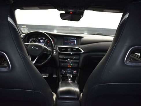 Used 2018 INFINITI QX30 Sport w/ Sport Leather Package image 18